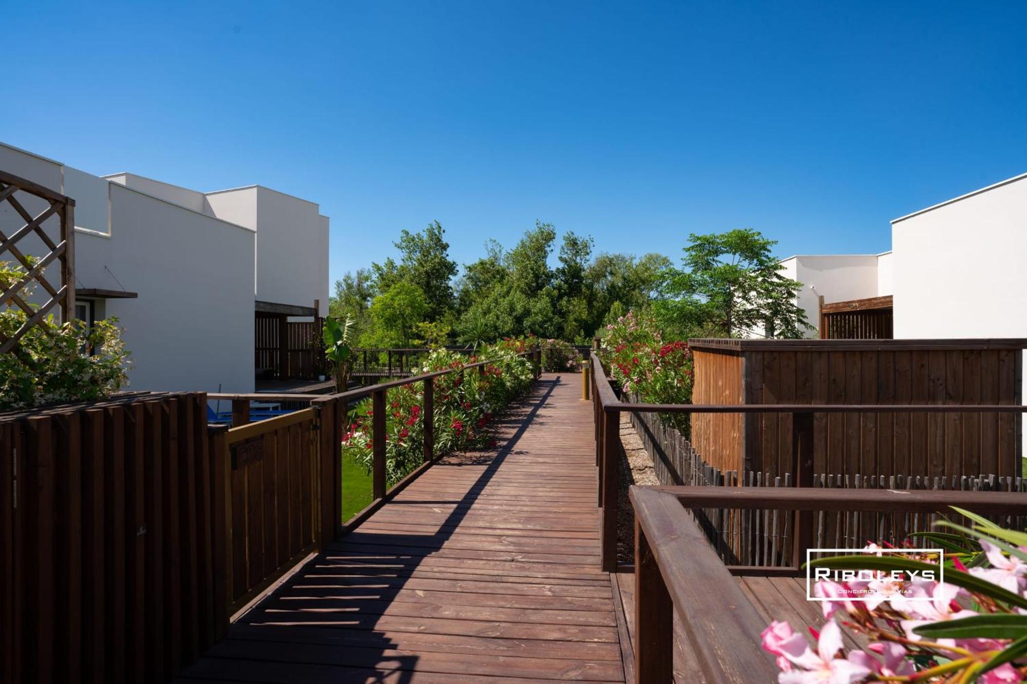 Superbe T3 Climatise Avec Wifi A 400M De La Plage Vias Exterior photo