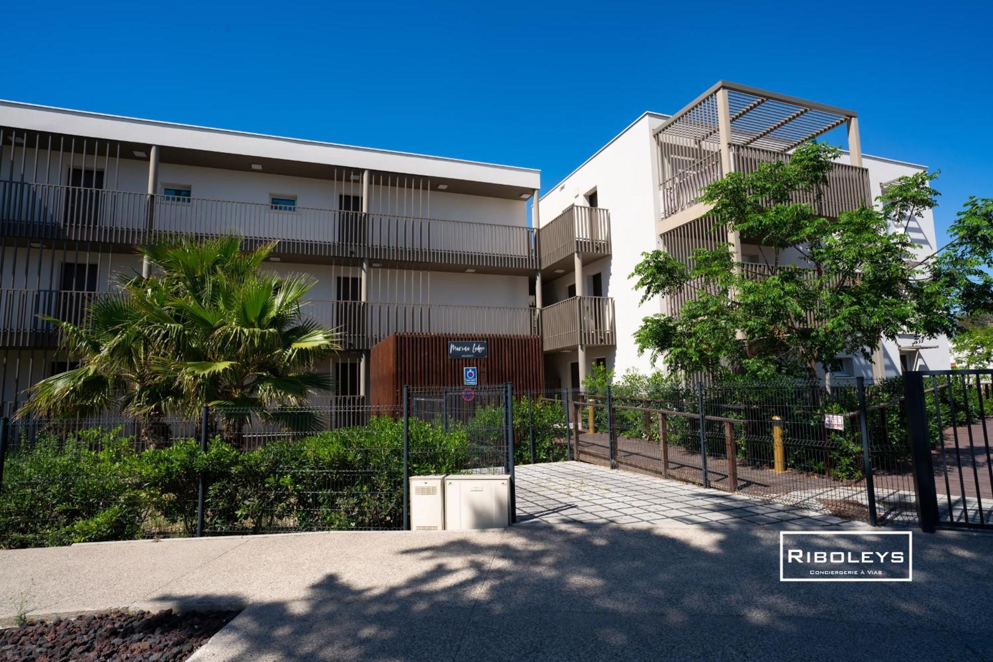 Superbe T3 Climatise Avec Wifi A 400M De La Plage Vias Exterior photo